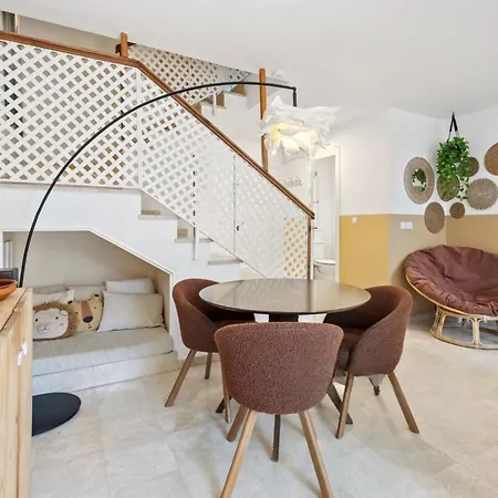 Casa Lena Town House With Pool Holiday home